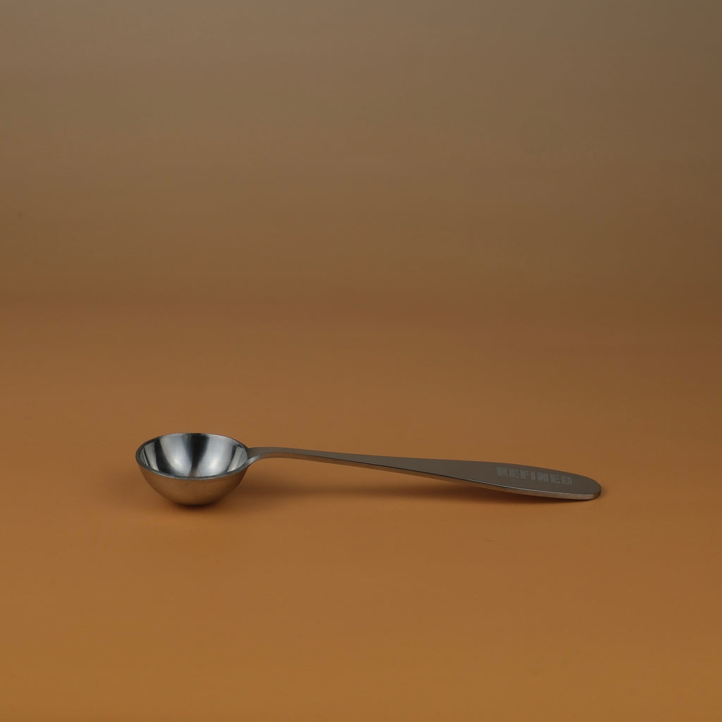 Metal measurement scoop