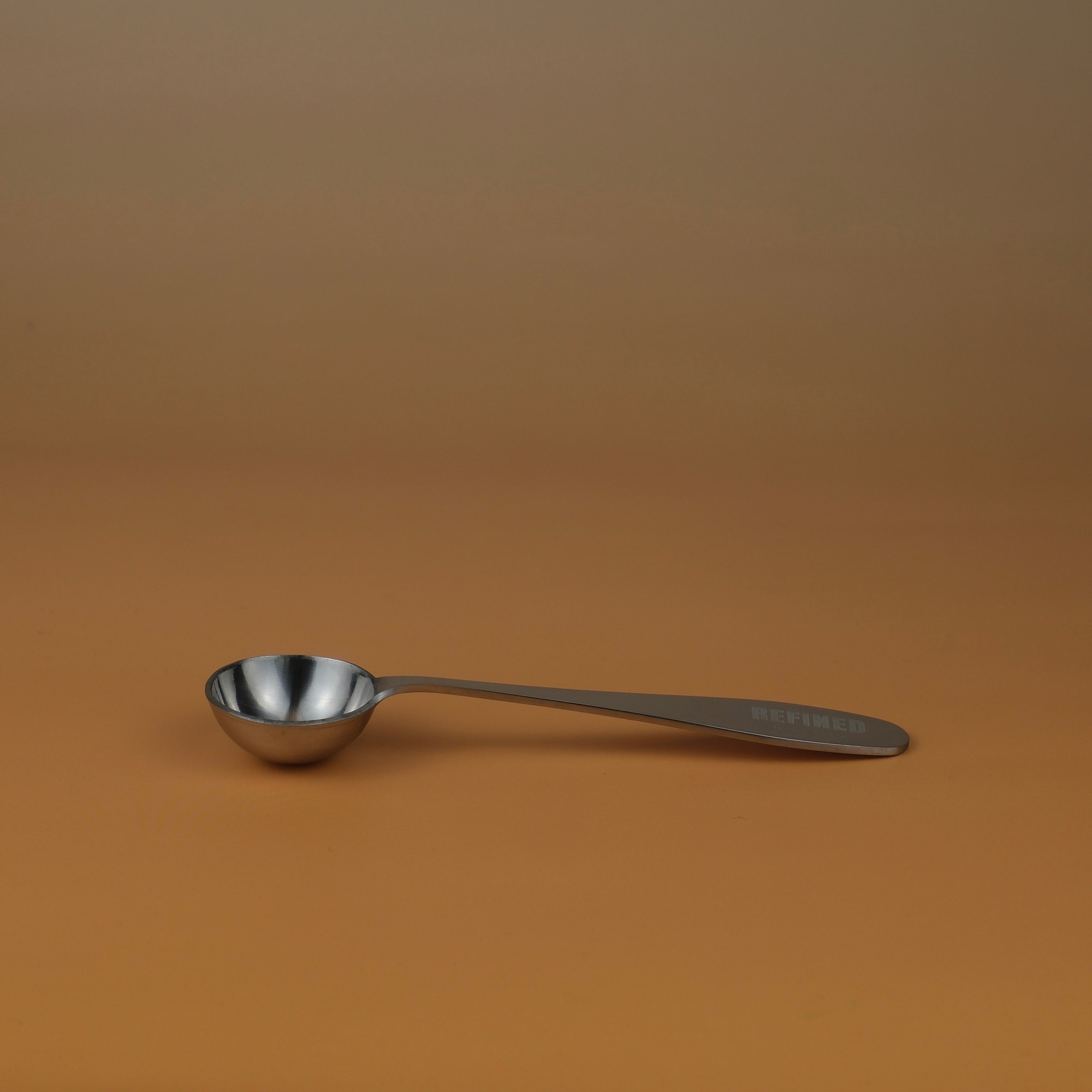 Metal measurement scoop